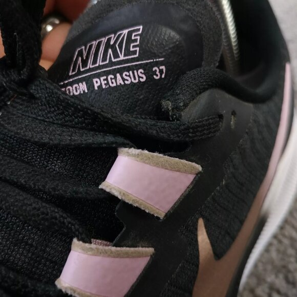 Nike Air Zoom Pegasus 37 Womens 9 Running Shoes Black Light Arctic Pink 2020 - Picture 4 of 11